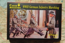 images/productimages/small/WWII German Infantry Marching Caesar miniatures H081.jpg